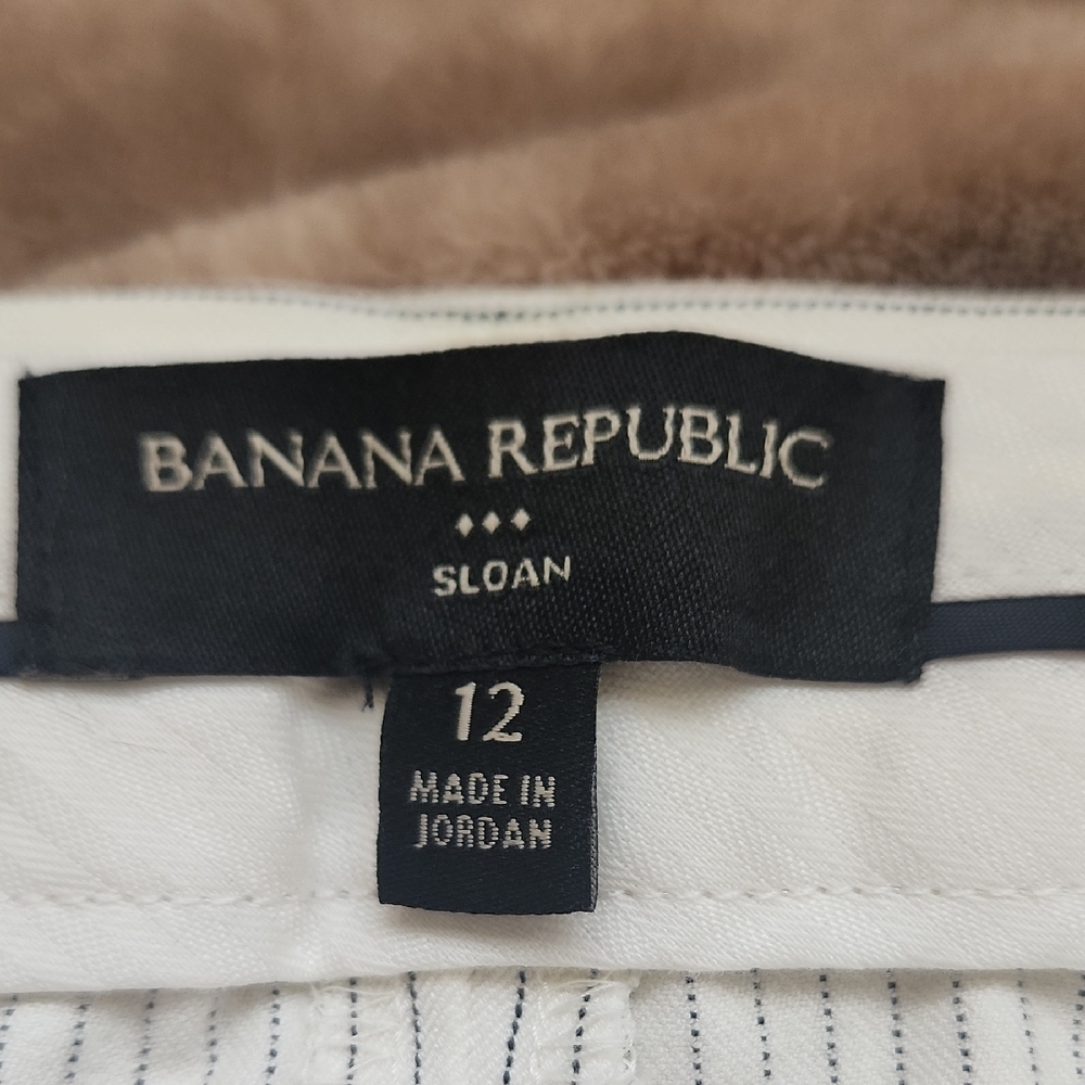 Banana Republic Cream With Black Pin Strip Pants, Classic Detailing - Picture 2 of 13